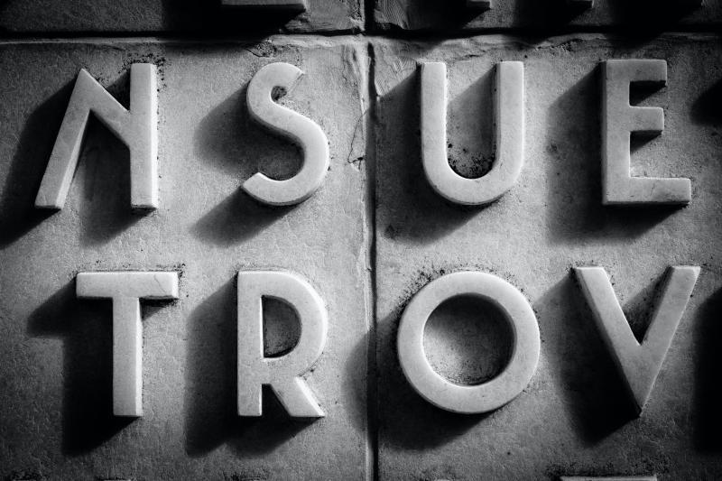 The letters NSUE TROV